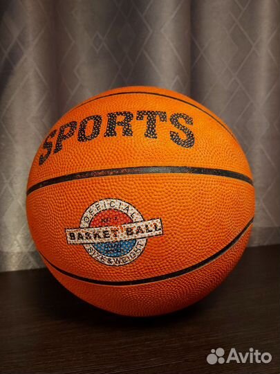 Баскетбольный мяч