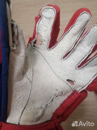 Краги хоккейные