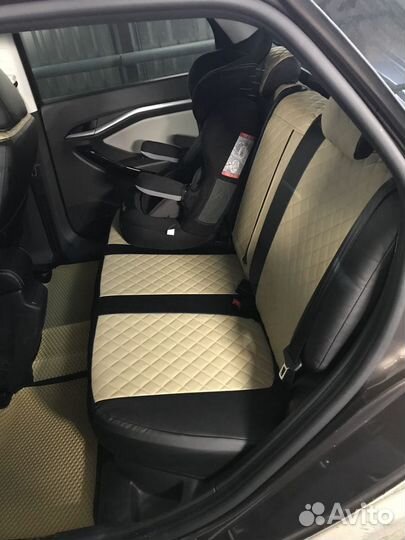 Модельные автомобильные чехлы из экокожи ромб