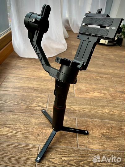 Стабилизатор Zhiyun crane 2