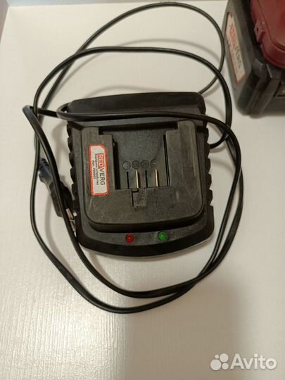 Гайковерт ударный аккумуляторный