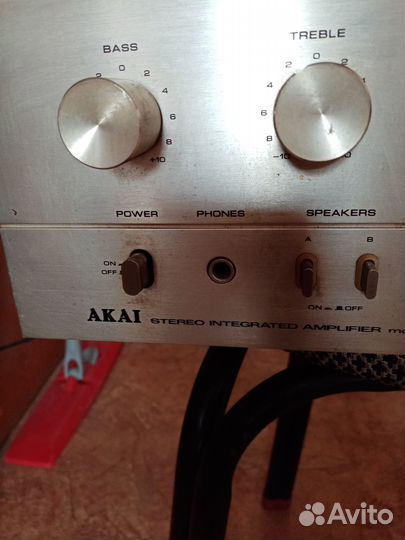 Японский усилитель звука akai