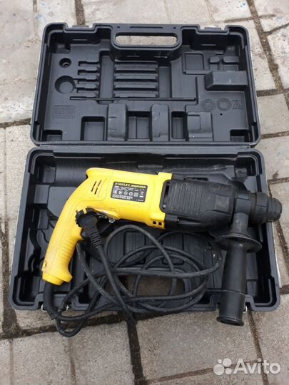 Продаётся перфоратор stanley fatmax