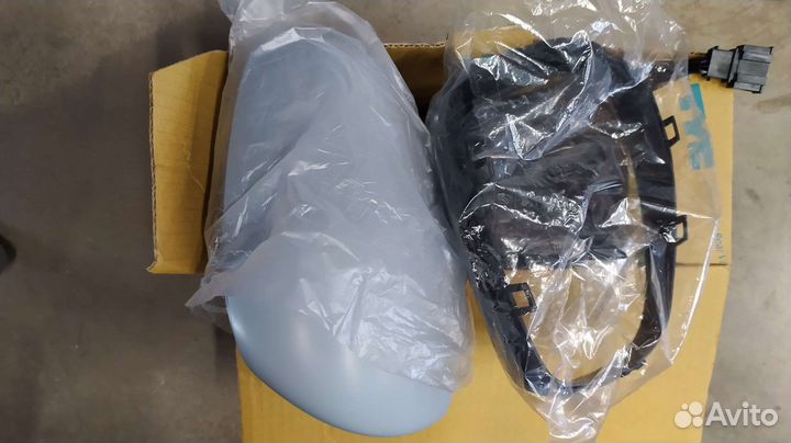 Зеркало левое skoda fabia