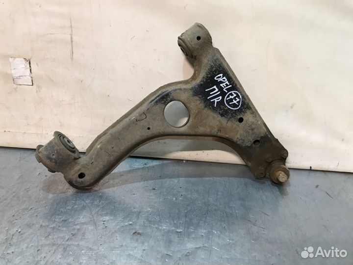 Рычаг подвески передний правый Opel Astra G Z16XE
