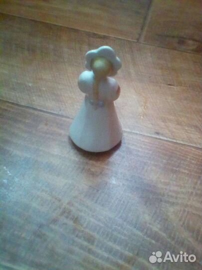 Девушка с голубем