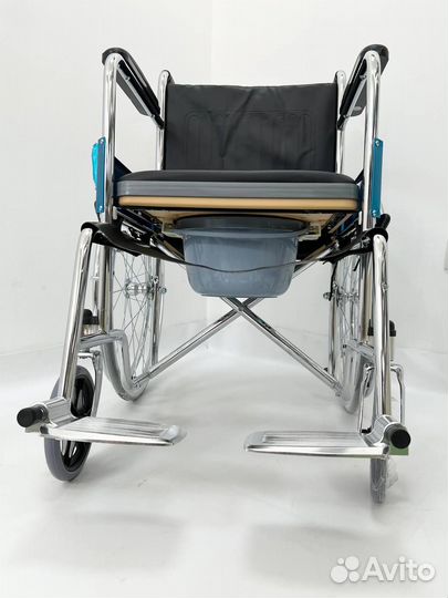 Инвалидная коляска с санитарным оснащением