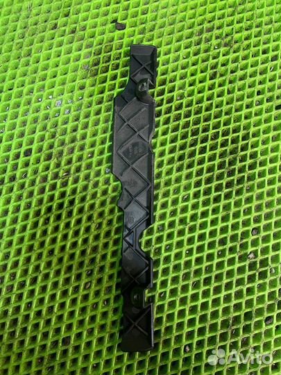 Накладка кожух двигателя правая ауди a6 c7