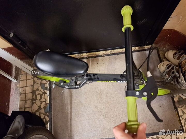 Беговел monster rasing с ручным тормозом