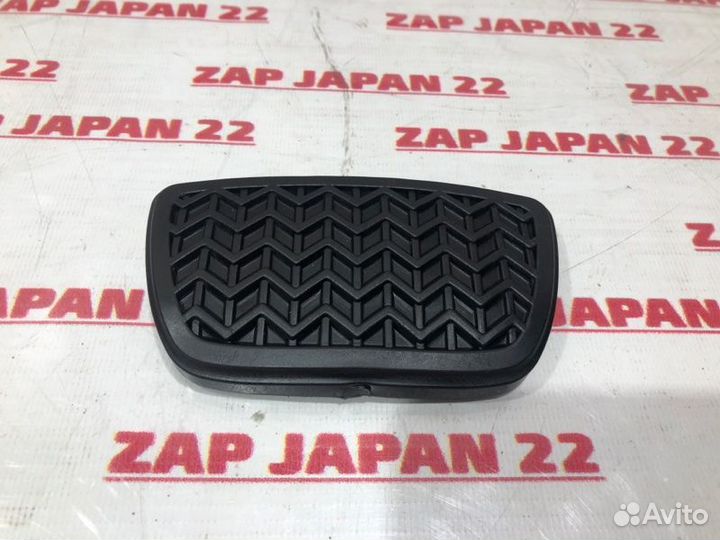 Накладка педали тормоза Toyota