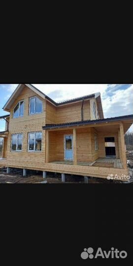 Бригада строителей