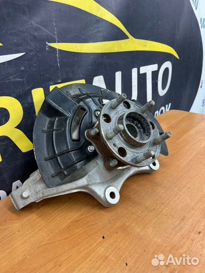 Кулак поворотный передний левый Kia Sorento 4 2WD