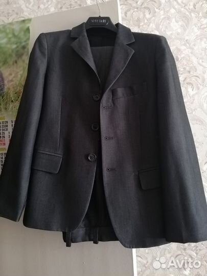 Школьный костюм для мальчика 128 серый