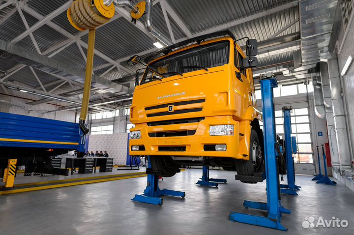 Автослесарь по ремонту грузовых автомобилей