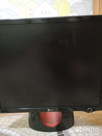 Монитор LG flatron L1900R