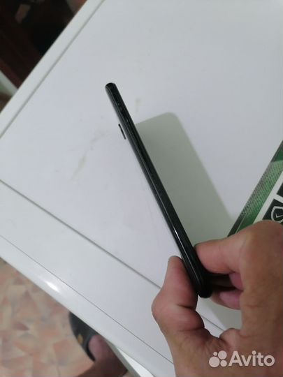 HONOR 10, 4/128 ГБ