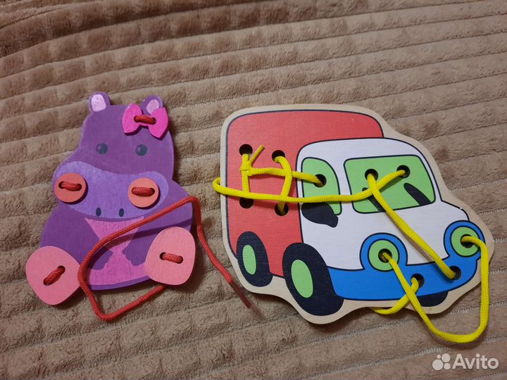 Игрушка шнуровка