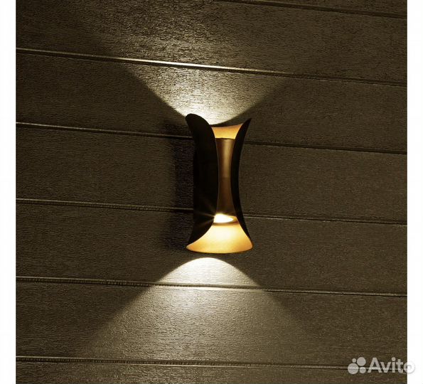 Светильник настенный