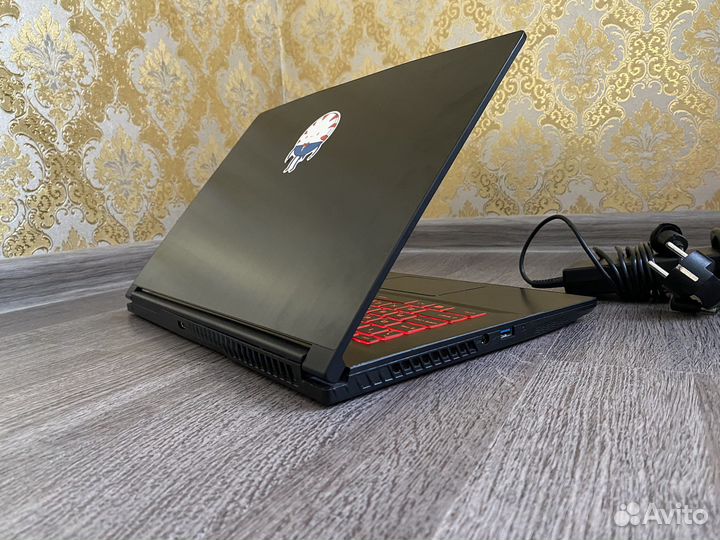 Мощный игровой ноутбук MSI GTX 1050ti