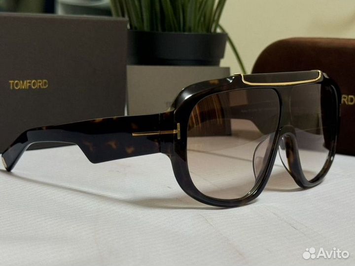 Очки Tom Ford Rellen FT 1093