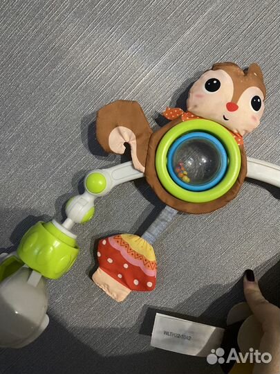 Дуга с игрушками