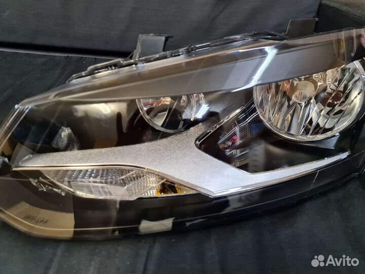 Фара Polo sedan рестайлинг галлоген