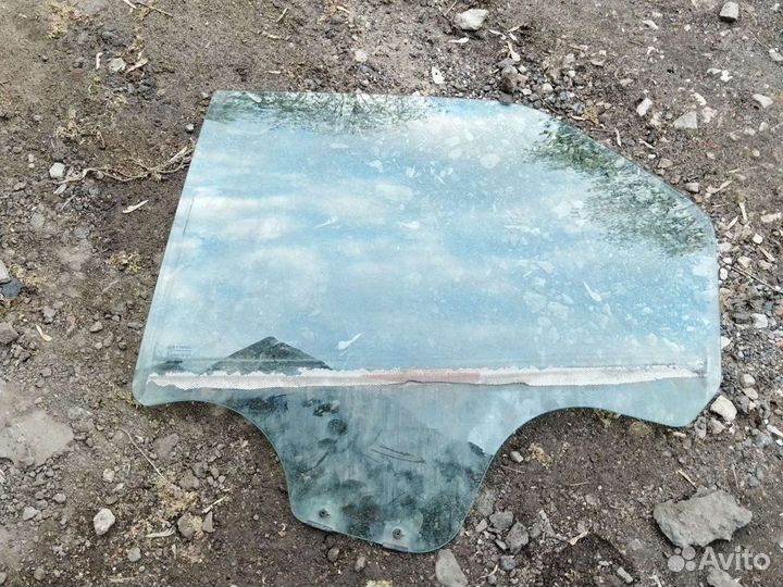 Стекло Рено Логан 2008+ заднее левое