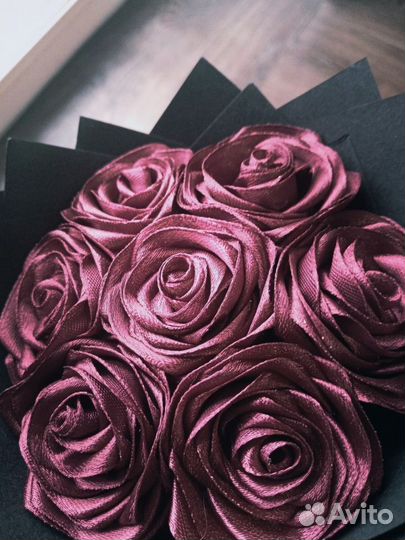 Букет роз из атласных лент