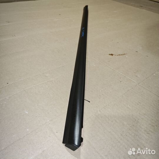 Уплотнитель стекла наружный Hyundai Тuсsоn 1(JM)