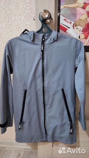 Ветровка для девочки