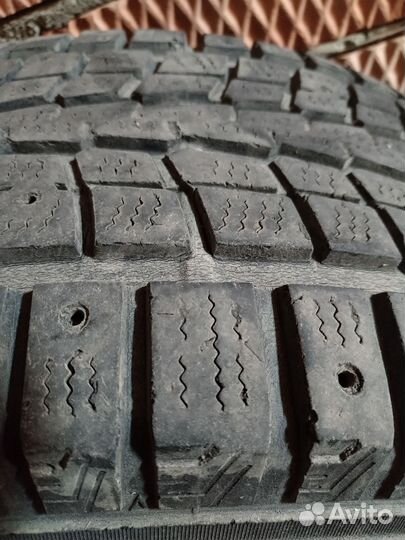 Dunlop SP Winter Ice 01 265/65 R17