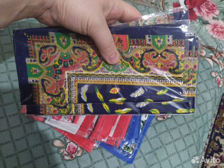 Женские носовые платки