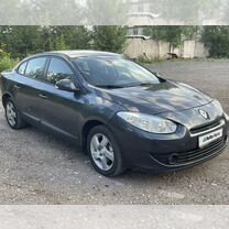 Renault Fluence 1.6 MT, 2011, 196 200 км, с пробегом, цена 555 000 руб.