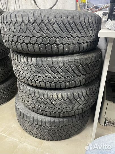 Gislaved Nord Frost 200 SUV 215/70 R16 100