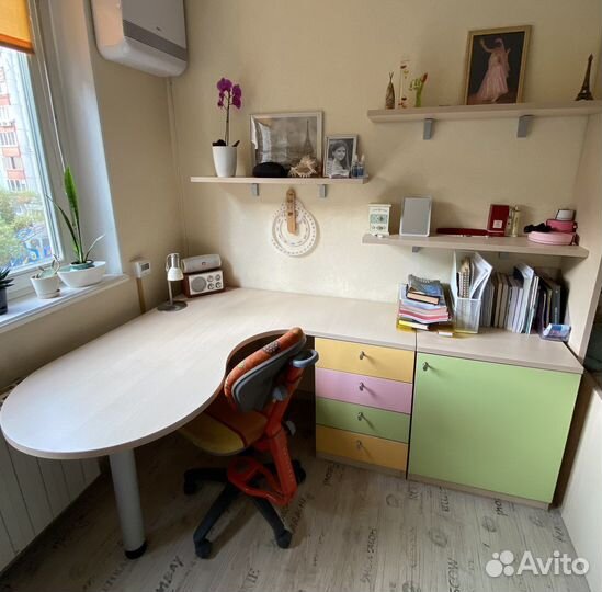 Стол письменный с 2-мя тумбами для детской