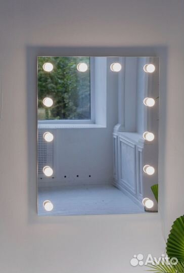 Гримерное зеркало 70см х 90см, без рамы