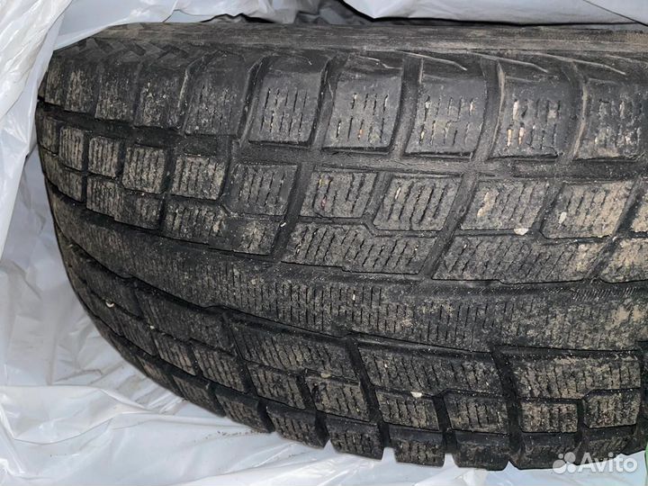 Yokohama 104ZR 285/65 R17 D