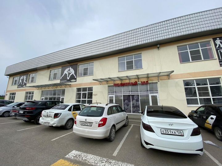 Торговая площадь, 680 м²