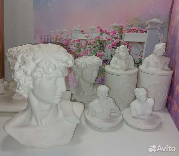Статуэтки гипсовые и кашпо