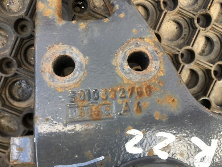 Кронштейн передней рессоры Renault Premium