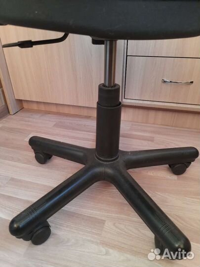 Компьютерное кресло