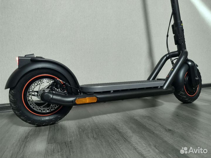 Самокат электрический Navee N65