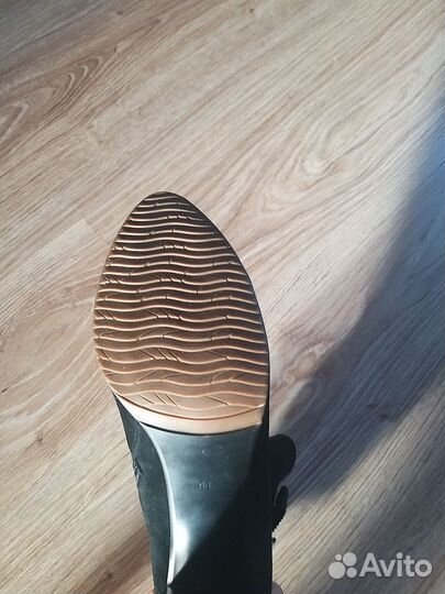 Сапоги женские на каблуке