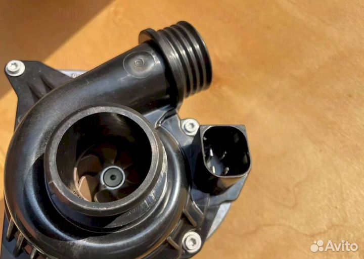 Помпа BMW N54 N55 E90 F07 F10 F01 E70 E71