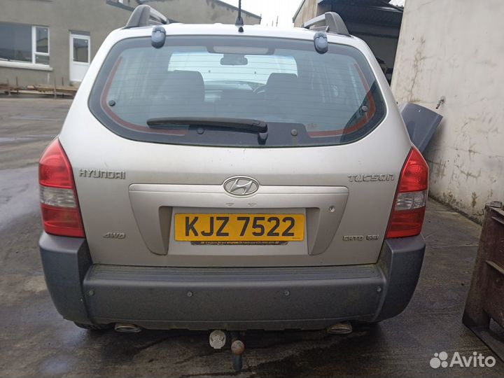 Форсунка дизельная hyundai tucson JM 2006