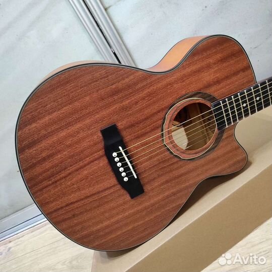 Гитара новая акустическая