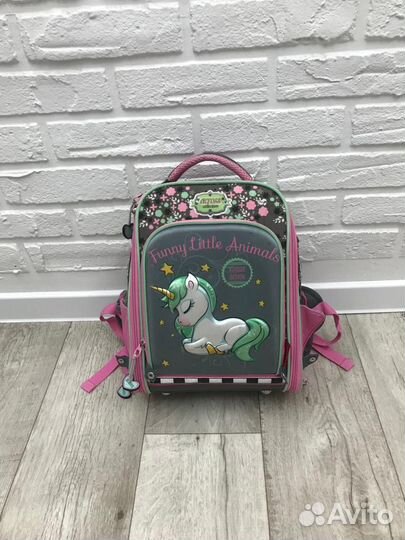 Школьный рюкзак