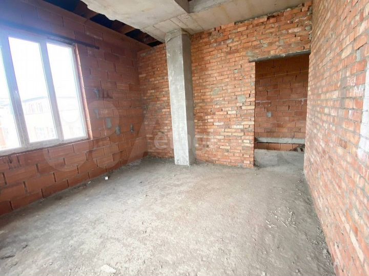 4-к. квартира, 136 м², 9/10 эт.