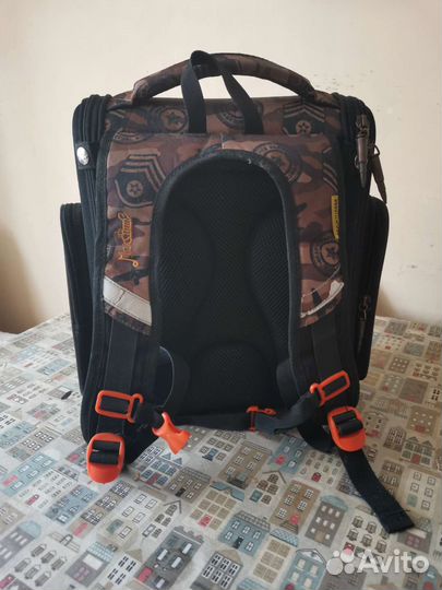 Школьный рюкзак
