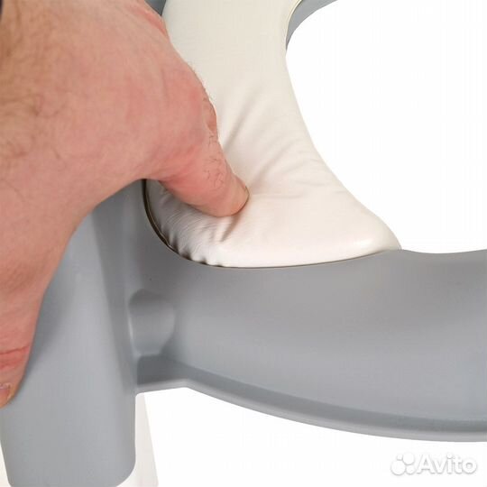 Сиденье для унитаза с лесенкой и ручками